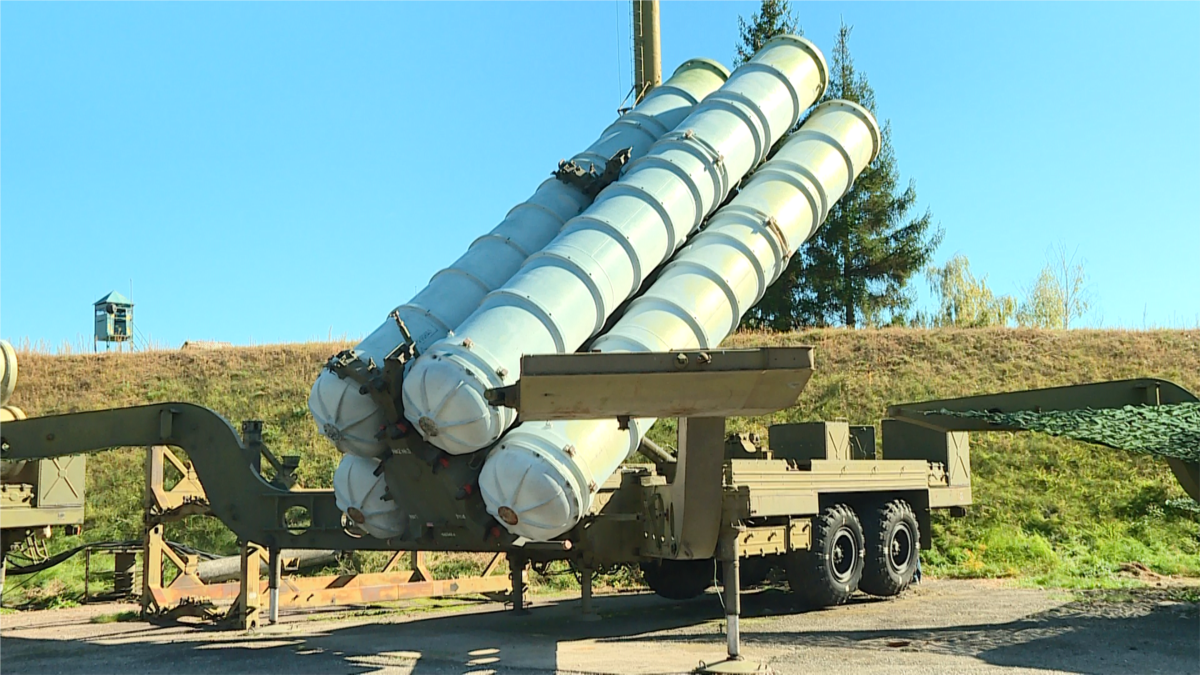 Словакия дари зенитно-ракетните си системи С-300 за отбраната на Украйна