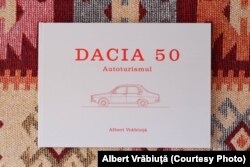 Albumul de fotografie „DACIA 50 - Autoturismul” a fotografului Albert Vrăbiuță.