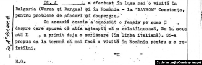 Extras din nota informativă dactilografiată în anul 1988. Pe lângă detalii legate de activitatea sa la Anvers, Traian Băsescu amintește și chestiuni personale din viața celor despre care dă raportul.