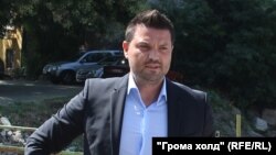 Виктор Велев е мажоритарен акционер във "Водно строителство - Благоевград" и управител на "Грома холд"
