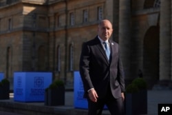 Președintele bulgar, Rumen Radev, la un summit la Oxfordshire, Marea Britanie, pe 18 iulie.