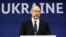 «На сьогодні це найбільше мінне поле у світі, що не тільки ускладнює людям поїздки, а й спричиняє серйозні збої в сільському господарстві, яке є однією з основних галузей економіки України», – Денис Шмигаль