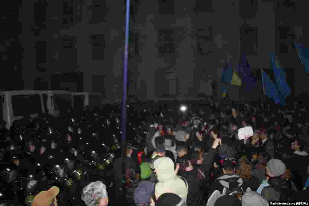 Kiyev, Prezident Sarayının yaxınlığı. 24 noyabr 2013