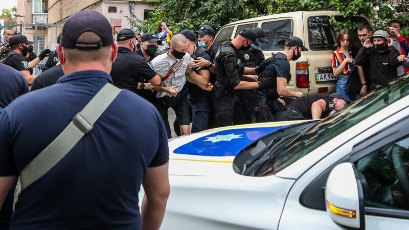 Затриманий біля посольства Білорусі Кольченко отримав 40 годин громадських робіт