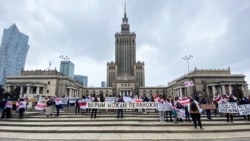 Акцыя салідарнасьці зь беларусамі ў Варшаве. 2021 год