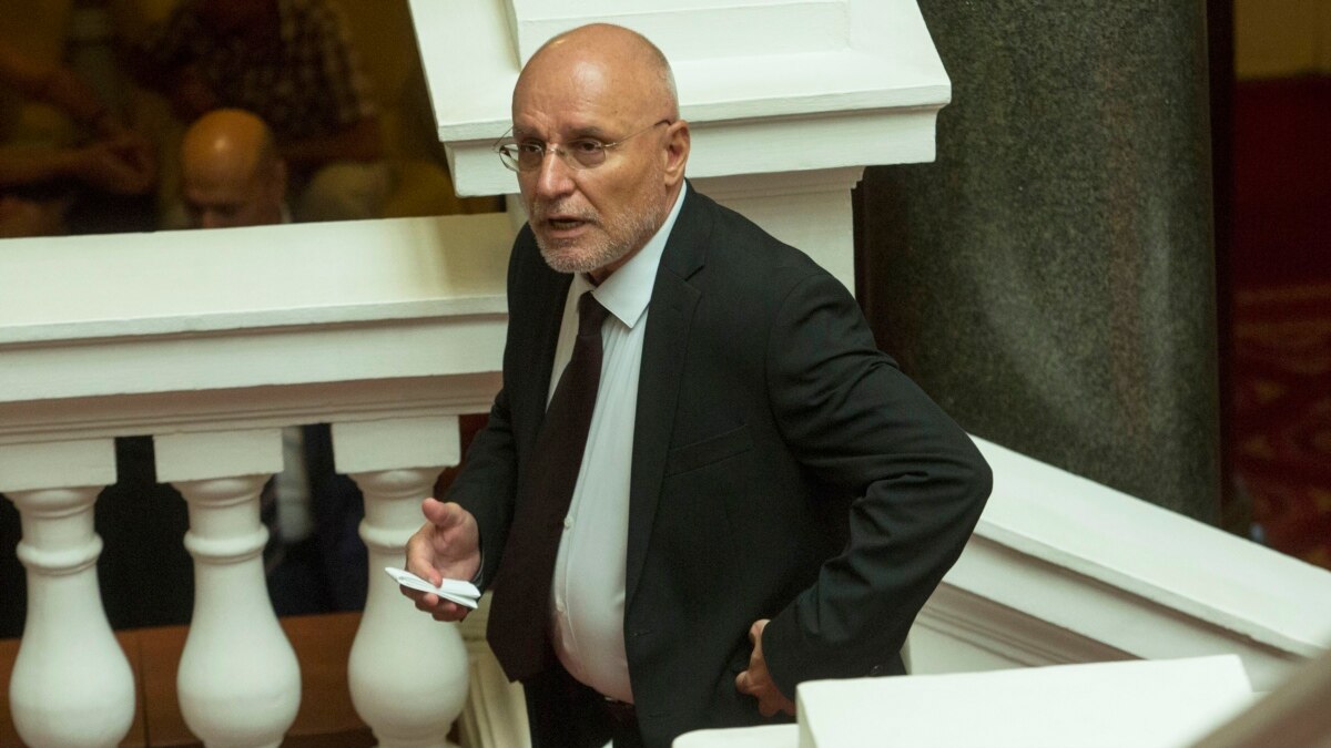 Очаквано, Димитър Радев беше преизбран за шеф на Българската народна