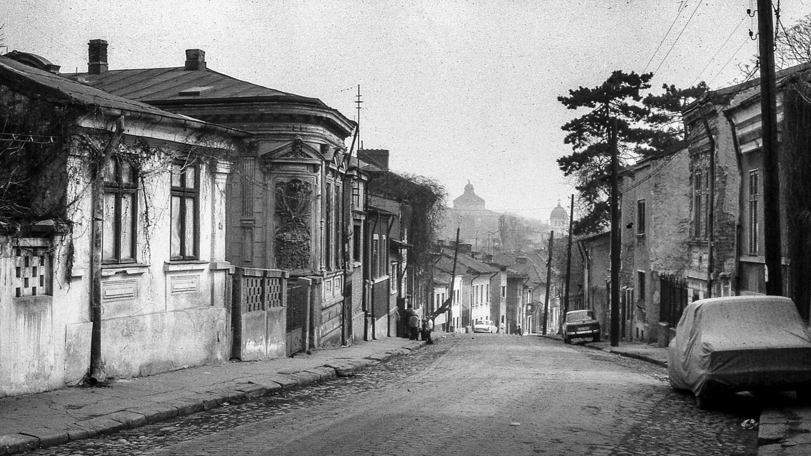 Strada Ecoului din cartierul Uranus, zonă demolată în epoca ceaușistă. 