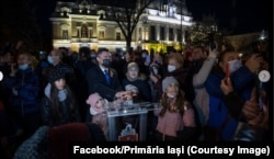 Mihai Chirica, primarul din Iași, spune că nu va organiza niciun specitacol în această perioadă.