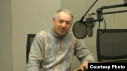 Леонид Юниверг в студии Радио Свобода, Прага