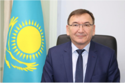 Болатбек Қайыпов.