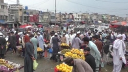 Pakistan Markets Reopen But Few Wear Masks