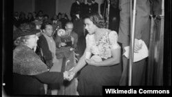 "В молчаньи ночи тайной...." Поёт Мариам Андерсон