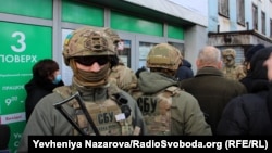 SBU officers at Motor Sich's offices on January 31. 