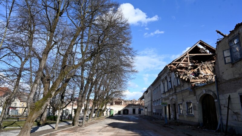 Stradalnici potresa u Hrvatskoj nadaju se da zimu neće dočekati u kontejnerima