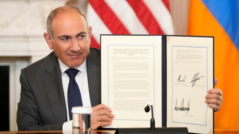 Pashinian Reaffirms Armenian Sovereignty Over Transit Route After U.S.-Brokered Deal With Azerbaijan