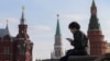 Росіяни дедалі частіше користуються комерційними VPN-сервісами для доступу до нецензурованих новин та інформації