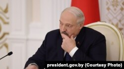 ბელარუსის ავტორიტარი მმართველი ლუკაშენკა აშშ-ს, რუსეთსა და უკრაინას მოლაპარაკებას მინსკში სთავაზობს