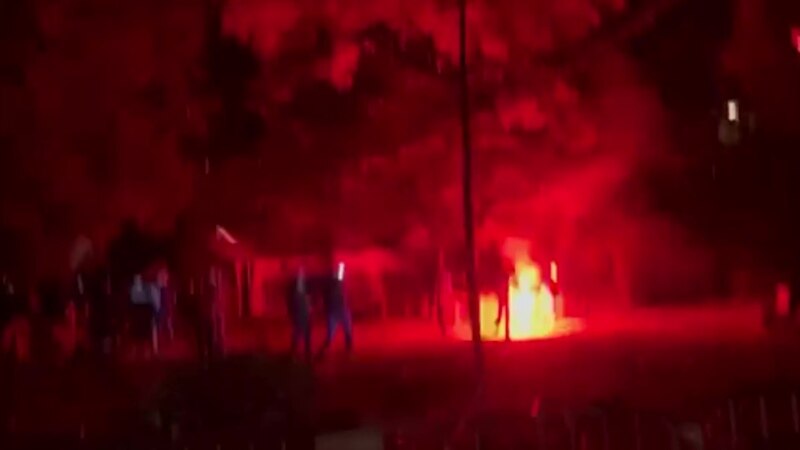 Altercații la un protest din Belgrad. Mama uneia dintre victimele accidentului din gara Novi Sad a intrat în greva foamei