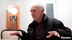 Нохчийоь -- Царнаев Саьlид, Царнаевгlеран Тамерланан а, Жовхаран а ден шича. Соьлж-гlалахь шен цlахь интервью луш ву Ройтерс агенталлина, 24Оха2013