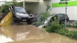 Неколкумина загинати и десетици исчезнати во поплавите во Германија