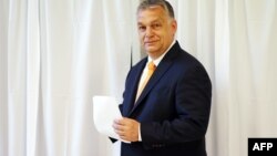 Este prima înfrângere a formațiunii conduse de Viktor Orban, FIDESZ, după zece ani în care a dominat scena politică din Ungaria cu o majoritate absolută