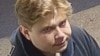 За словами колег, невідомий чоловік приходив до квартири виконавчої директорки видання The Kyiv Independent Дарини Шевченко, фотографував двері і збирав про неї інформацію