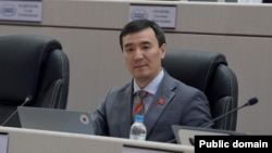  Медербек Алиев.