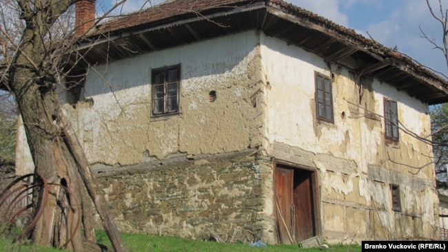 Nepuštena kuća sa Gledićkih planina kod Kragujevca, centralna Srbija (22. maj 2021.)