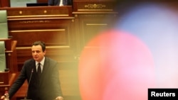 Kosova rrezikon të përballet me zgjedhje, pa i bërë ende një muaj prej kur u bë me Qeveri të re.