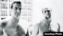 Геннадій Петров (л) та Олександр Малишев, петербурзькі «злодії в законі» часів 90-х (фото, надане Агентством журналістських розслідувань)