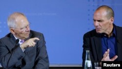 Германиянын каржы министри Вольфганг Шойбле грек кесиптеши Янис Варуфакис менен. Берлин, 5-февраль, 2015-жыл. 