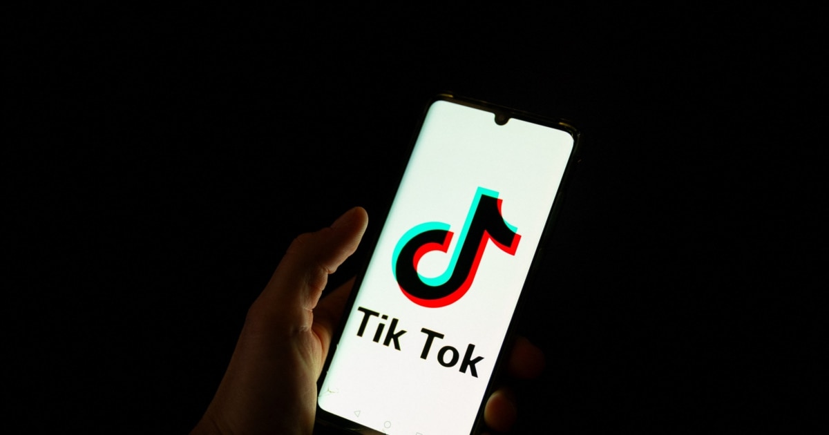 Gjykata Kushtetuese e Shqipërisë thotë se ndalimi njëvjeçar i TikTok ut ishte antikushtetues