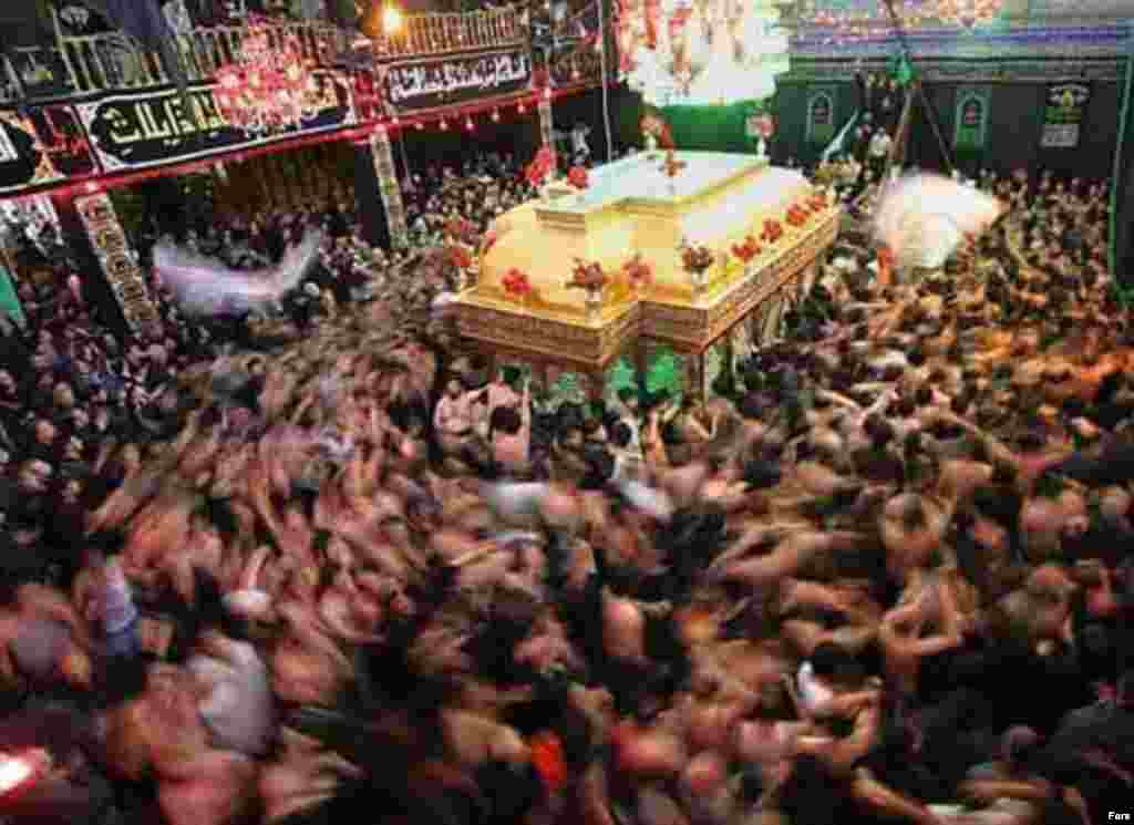 محرم ماه عزاداری شیعیان