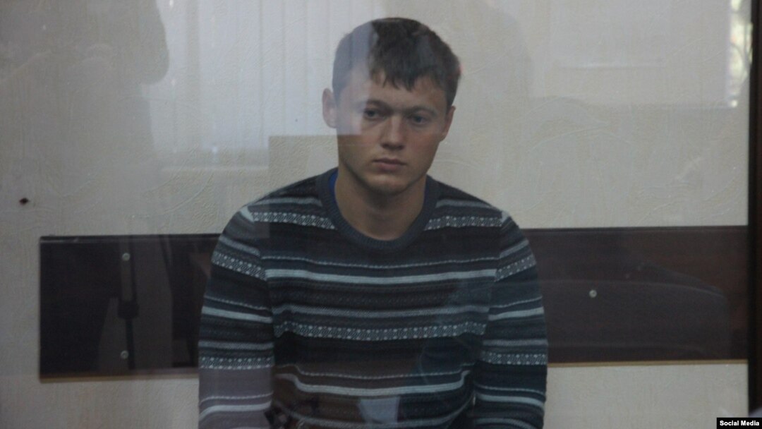 Марат Сахапов в зале суда