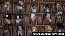 آرشیف، یکی از مدرسه‌های دینی در پاکستان