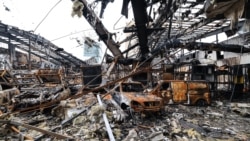 منطقه‌ای در شرق تهران پس از حملات هوایی