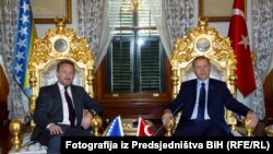 Član Predsjedništva BiH Bakir Izetbegović i turski predsjednik Redžep Tajib Erdogan u Istanbulu, april 2016.