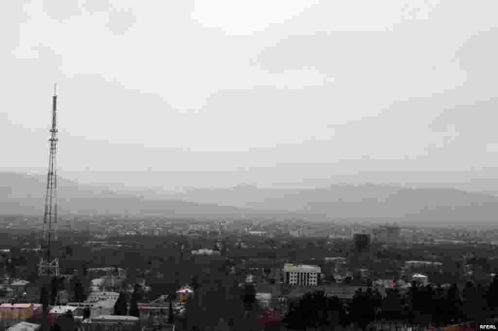 Нигоҳе ба Душанбеи навин #52