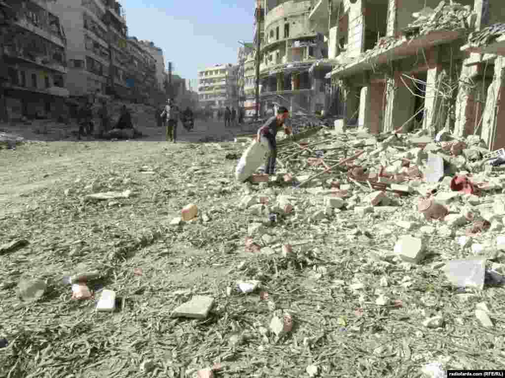 روز دوشنبه روسیه اعلام کرد از روز پنجشنبه یک آتش بس ۸ ساعته را به صورت یکجانبه در حلب به اجرا می&zwnj;گذارد.