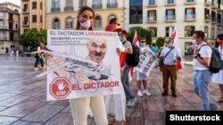 Tüntetés Lukasenka ellen a spanyolországi Malagában, 2021. május 29. 