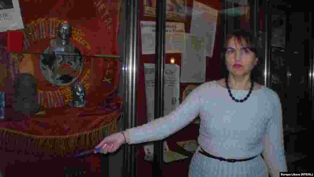 Elena Postică, directoarea adjunctă a Muzeului de Arheologie și Istorie de la Chișinău.