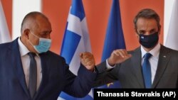 Премиерите Киријакос Мицотакис и Бојко Борисов присуствуваа на потпишувањето на договорот во Атина