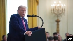دونالد ترامپ می‌گوید بسیار مایلم با ایران توافق کنم و از جنگ پرهیز کنیم