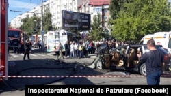 Imagini din sectorul Buiucani din Chişinău, unde a avut loc accidentul provocat de o şoferiţă care conducea un Porsche Cayenne