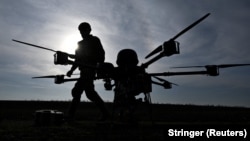 2022-ci ilin fevralından Ukrayna və Rusiya yeni növ dronlar işləyib hazırlayırlar. Ekspertlərin fikrincə, onlar hərb işində inqilab edirlər.