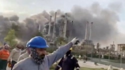 Rafineria e naftës në Ras Tanura të Arabisë Saudite, pasi u godit nga dronët.