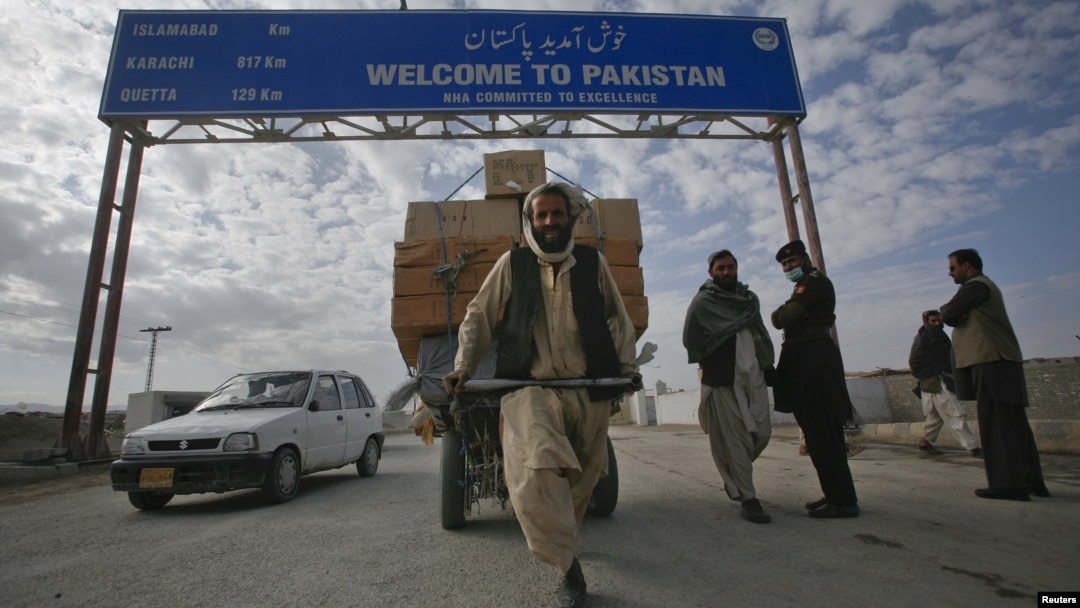 A Pashtun man passes the Pakistani-Afghan border crossing in Chaman, a border that Afghanistan believes is no one's business but the Pashtuns'.