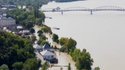 Swelling Danube Breaches Banks In Hungary