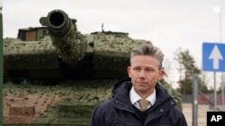 Шведскиот министер за одбрана, Пал Јонсон
