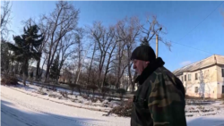 Как живет город у линии фронта в Украине, где нет отопления и света, но остаются люди